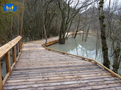 Passerelle sur le Marais des Bouligons.