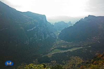 Synclinal perché de Saoû, dans la Drôme.