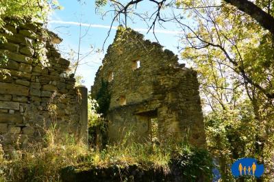 Hameau du Serre - Un mur encore debout, mais pour combien de temps ?