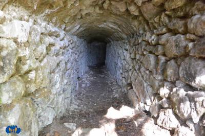 Hameau du Serre - Un premier tunel.