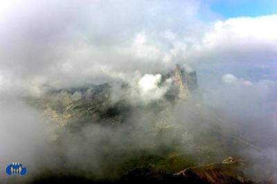 Les Trois Becs jouent à cache cache avec la brume.
