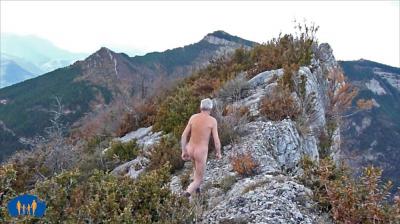 Nu sur les crêtes d'Aucelon 1