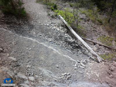 Passage difficile d'une ravine 860a